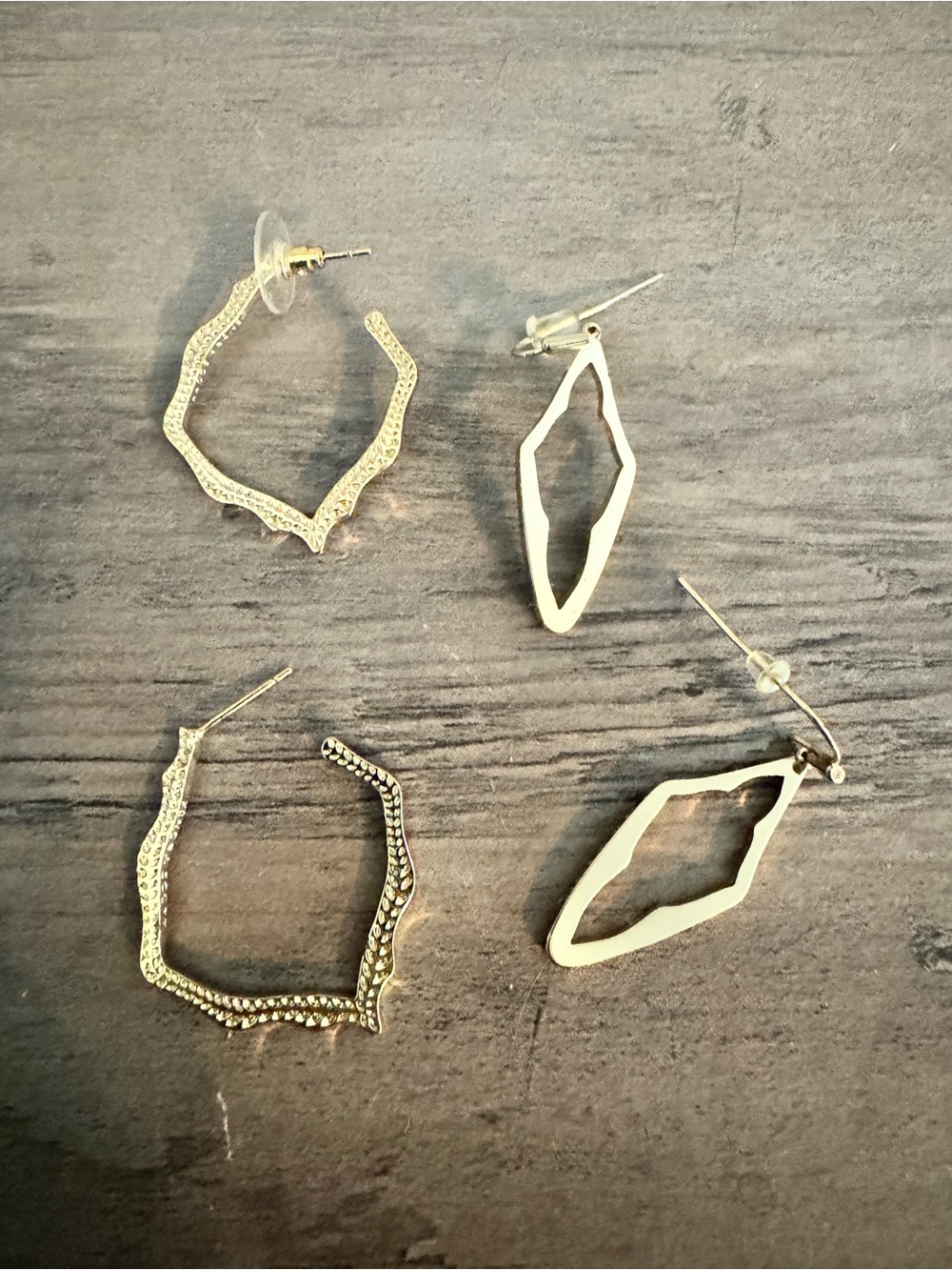 Kendra Scott Gold-Tone Geometric Openwork Hoop Earrings - Pair